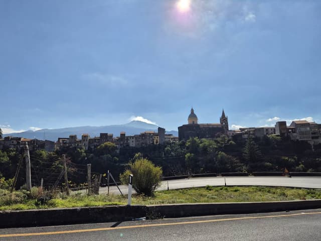 Photo 1 by Marcela H. about renting a Renault Clio at Catania Fontanarossa Airport (11/4/24)