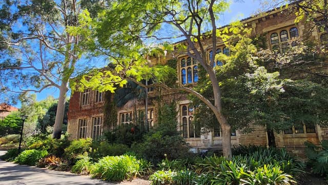 Younghwa P.의 사진 2 (25. 4. 13.)