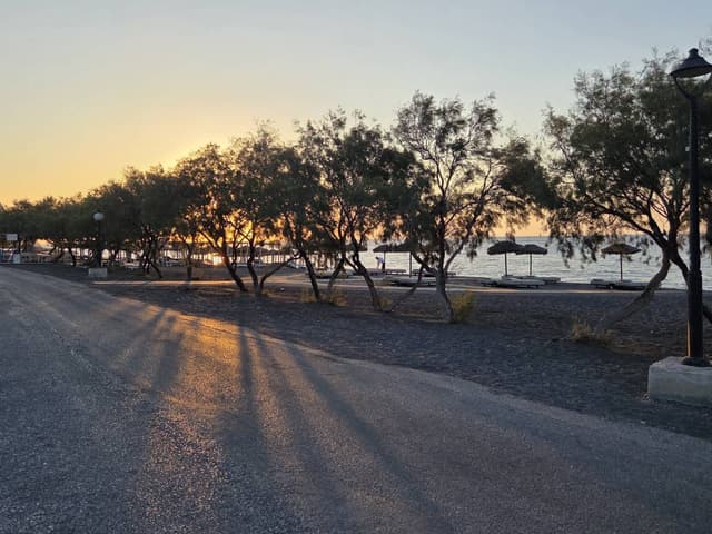 Foto 1 van Dirk L. over het huren van een Fiat 500 Cabrio op Santorini luchthaven (17-7-25)