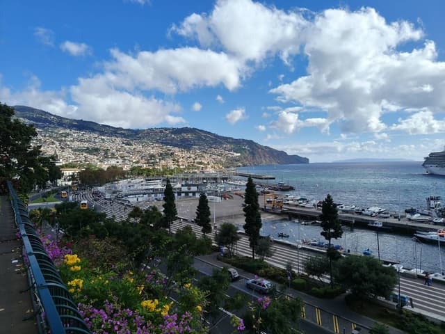 Photo 2 by Robert R. about hiring a Citroen C3 at Madeira Airport (Funchal) (14.12.24)