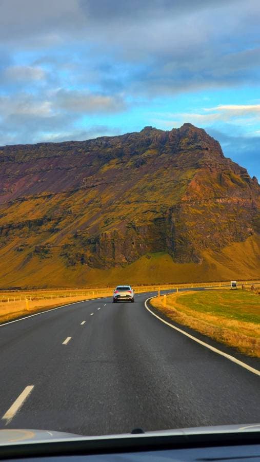 Photo 2 by Samir E. about renting a Dacia Duster in Keflavik (10/6/24)
