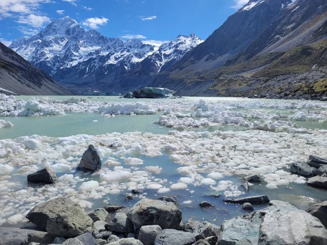 Photo 4 by Neil W. about hiring a MG ZST in Queenstown (30.10.24)