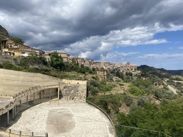 Photo 2 by Giuseppina S. about renting a Peugeot 208 in Reggio di Calabria (6/12/24)