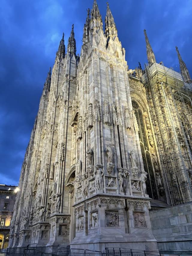 Photo 2 by Vilandas K. about hiring a Volkswagen Golf in Milan (26.04.24)