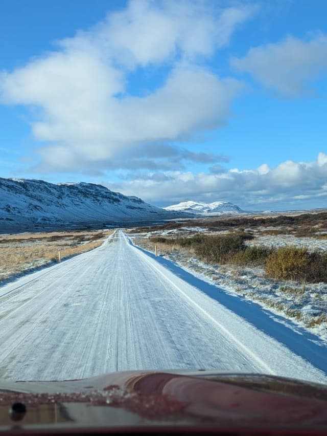 Photo 1 par Patrick H. sur la location d'un Dacia Duster en Islande (15/10/24)