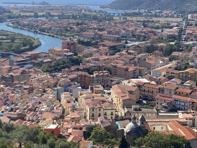 Photo 3 by Yannis N. about hiring a Fiat 500 in Alghero (13/10/23)