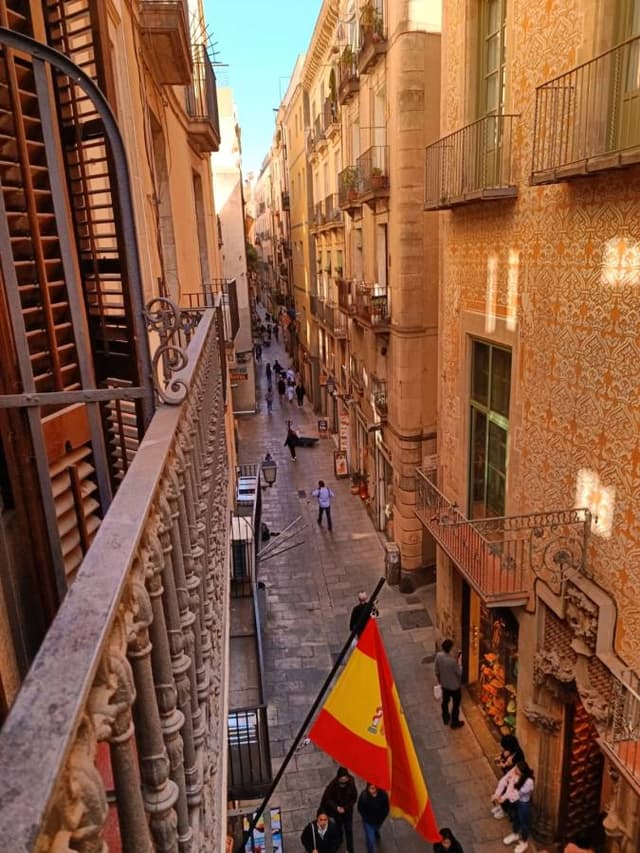 Photo 1 by yosef L. about renting a Seat Leon in Barcelona (4/1/23)