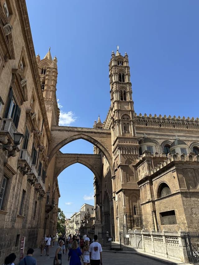 Photo by Kresimir P. about renting a Seat Arona in Palermo (8/26/25)