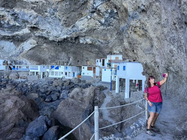 Foto 1 de Carlos R. sobre el alquiler de un VW Transporter en La Palma (27/9/22)