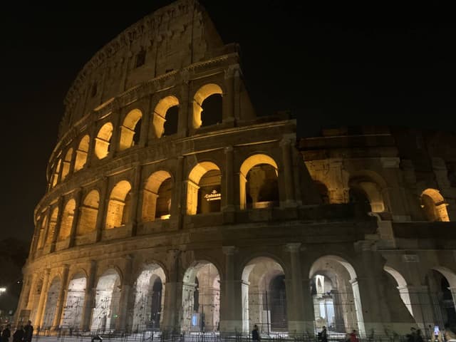 Photo 2 par Jessica A. sur la location d'un Volkswagen Up à Rome (03/04/24)