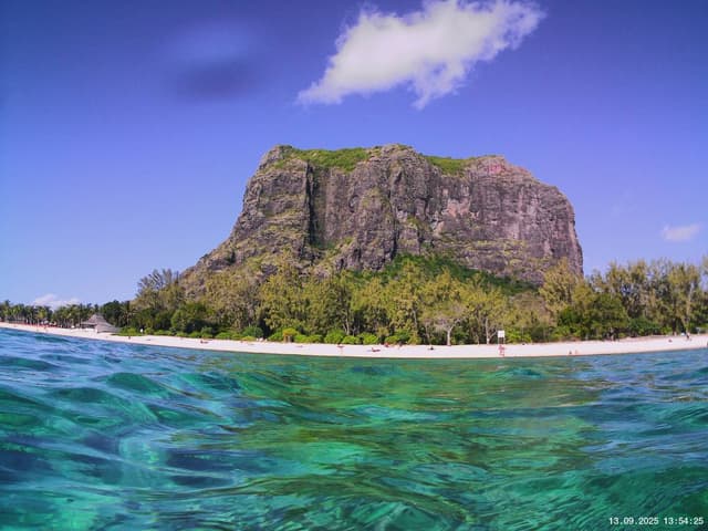 Foto 2 van Judith D. over het huren van een Suzuki S-Presso in Plaisance (22-9-25)