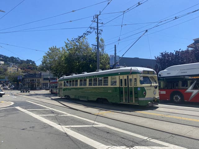 Photo 2 by Andrew R. about hiring a Nissan Armada in Las Vegas (08/08/24)