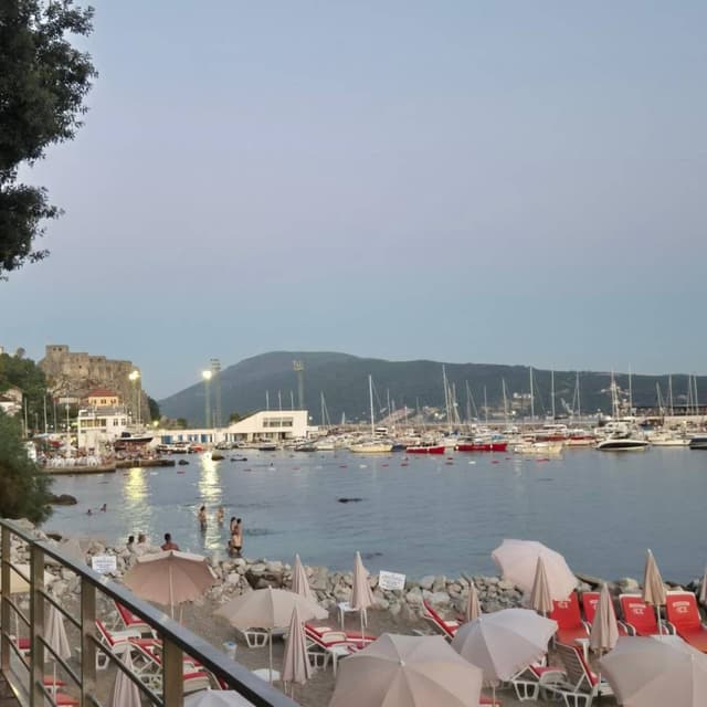 Photo 3 by Helle Boisen A. about renting a Toyota Yaris in Tivat (7/22/24)