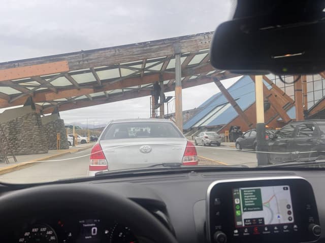 Foto de Humberto Javier R. sobre el alquiler de un Fiat Cronos en el aeropuerto de Ushuaia (17/2/24)