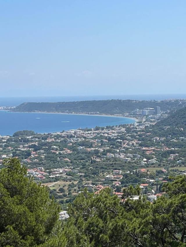 Фото 3 от ILLIA K. об аренде Suzuki Ignis в аэропорту Родоса (10.06.25)