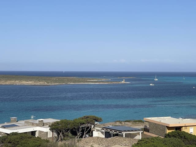 Photo 3 by Kin wai L. about hiring a Toyota Aygo in Olbia (22/05/24)