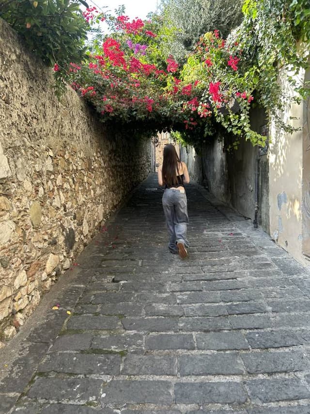 Foto 3 de SYLVIA LILIAN F. (21/11/25)