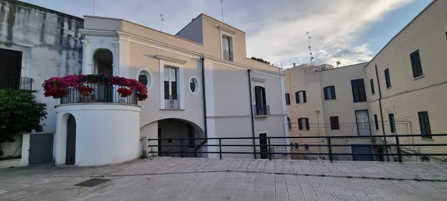 Photo 2 by Alexander G. about renting a Fiat Tipo in Bari (6/25/24)