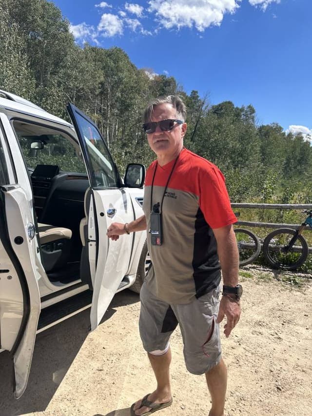 Photo 1 by Urs S. (9/16/23)