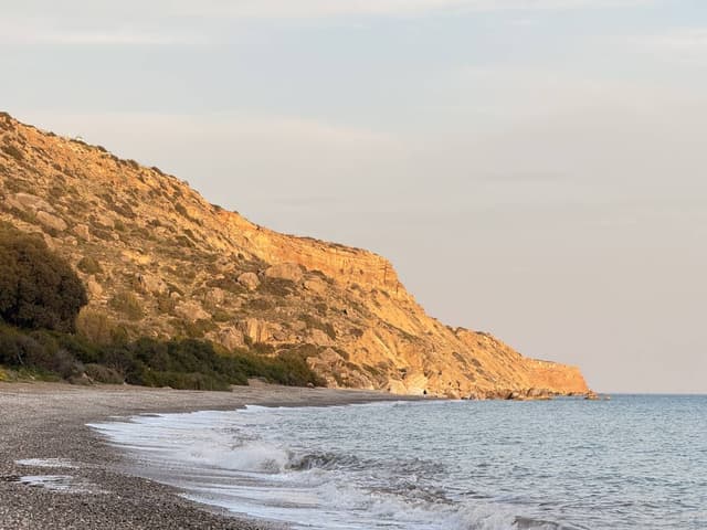 Zdjęcie 3 wykonane przez Daria W. dotyczące wynajmu Ford Fiesta w na Lotnisku w Pafos dnia (11.03.25)