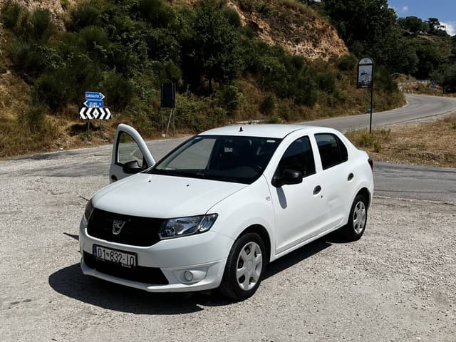 Foto von Stefan Z. über die Anmietung einer Peugeot 108 auf Korfu (8.1.24)