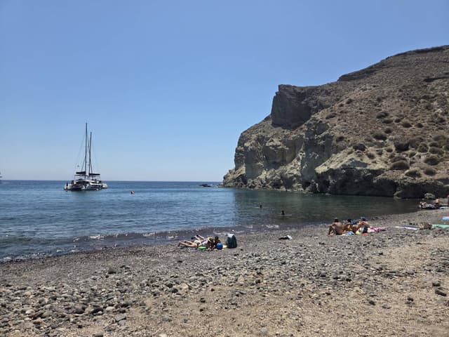 Foto 3 van Dirk L. over het huren van een Fiat 500 Cabrio op Santorini luchthaven (17-7-25)