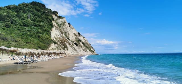 Photo 1 by Sylwia T. about renting a Smart ForTwo in Corfu (6/24/23)