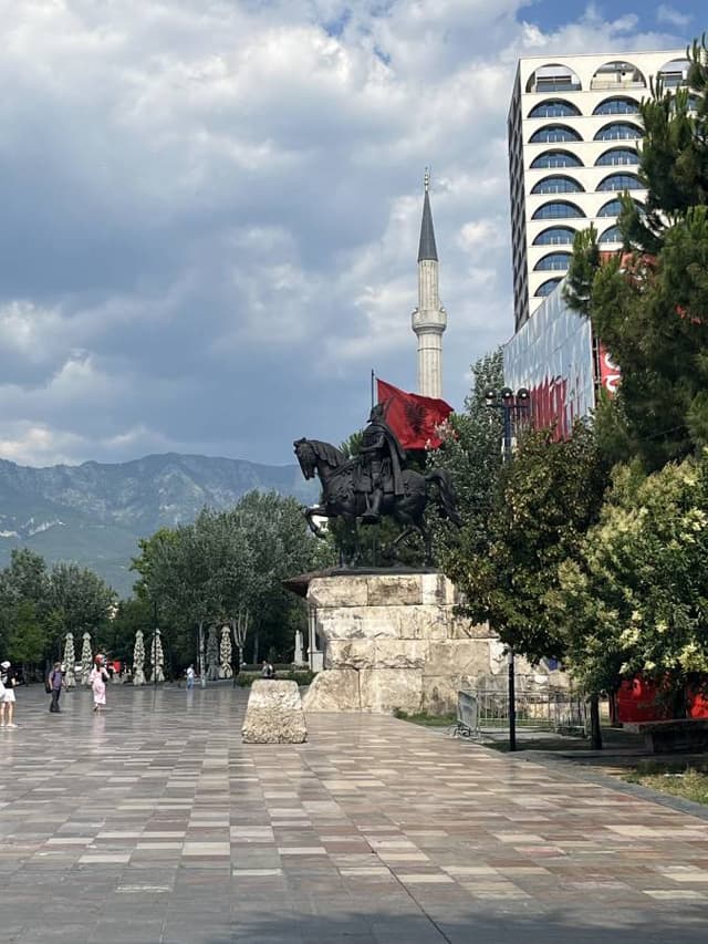 Photo 4 by Victoria R. about hiring a Dacia Sandero Stepway in Tirana (30/06/26)