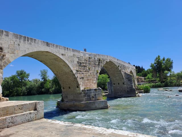 Photo by Ashley D. about hiring a Renault Clio at Antalya Airport (08/05/24)