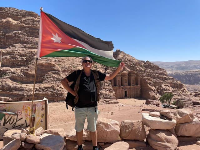 Foto 2 de Jose S. sobre el alquiler de un Toyota Yaris en Jordania (20/9/23)
