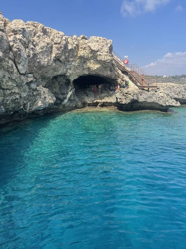 Photo 2 par idriss S. sur la location d'un Toyota Aygo à Paphos (10/09/24)