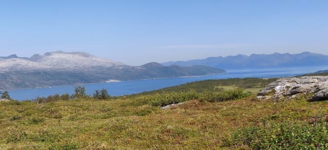 Photo 2 by Krzysztof M. about hiring a Toyota Yaris in Tromso (21/08/24)