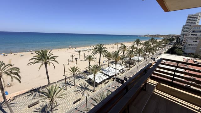 Photo 4 by Timothy J. about hiring a Ford Fiesta at Alicante Airport (21/07/26)