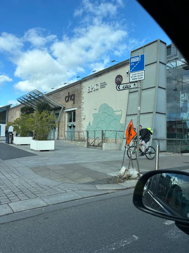 Photo 5 by Ethan R. about renting a Peugeot 108 in Dublin (9/12/24)