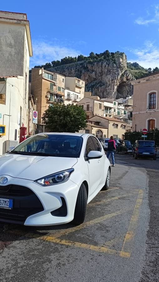 Foto di Giorgio N. sul noleggio di una Toyota Yaris all’aeroporto di Palermo (05/01/25)