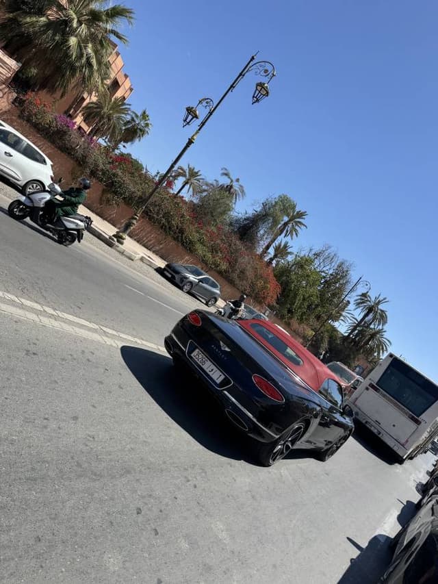 Photo 2 par PATRICE L. sur la location d'un Renault Express à Marrakech (05/04/25)