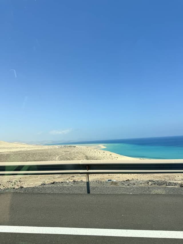 Foto 3 de Vivian R. sobre el alquiler de un Kia Stonic en Fuerteventura (2/6/25)