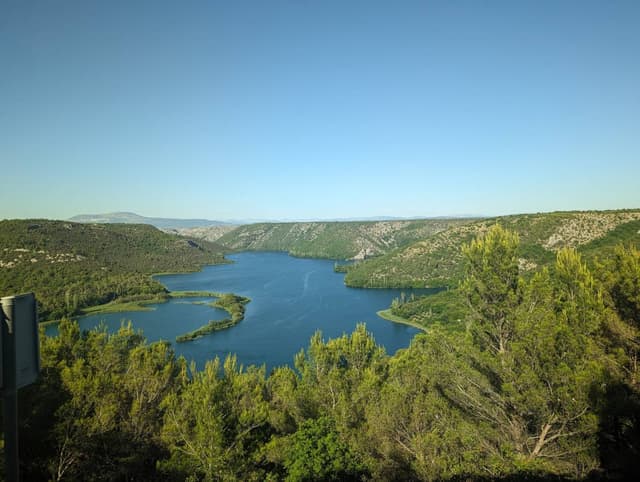 Photo 6 by Sarah S. about hiring a Opel Astra in Croatia (22.06.24)