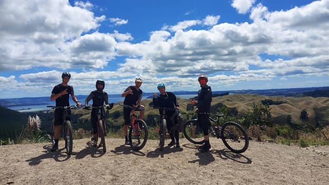 Toyota Estima ニュージーランドで (25/3/13)のレンタルについて、Isamu H. による写真 2