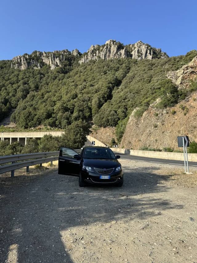 Photo 4 by Jana Z. about renting a Hyundai i10 at Alghero Fertilia Airport (7/20/24)