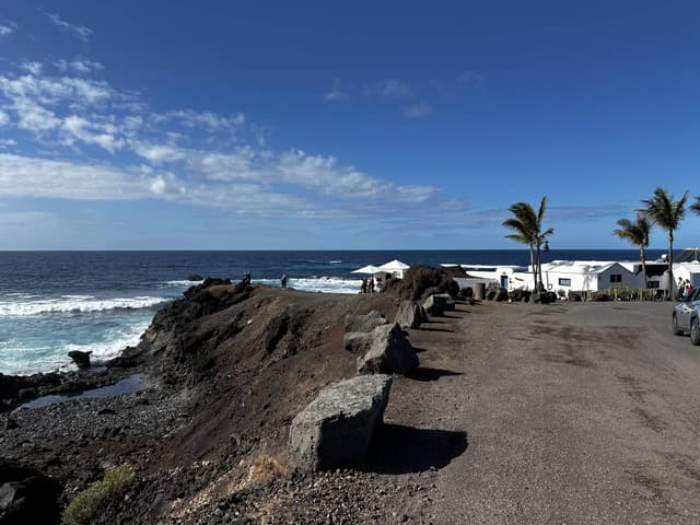 Photo 6 by Kestutis N. about hiring a Peugeot 2008 at Lanzarote Airport (03/01/26)