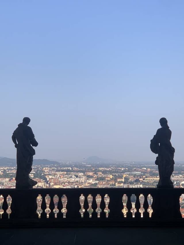 Photo 3 by David L. about hiring a Seat Arona in Milan (03.09.24)