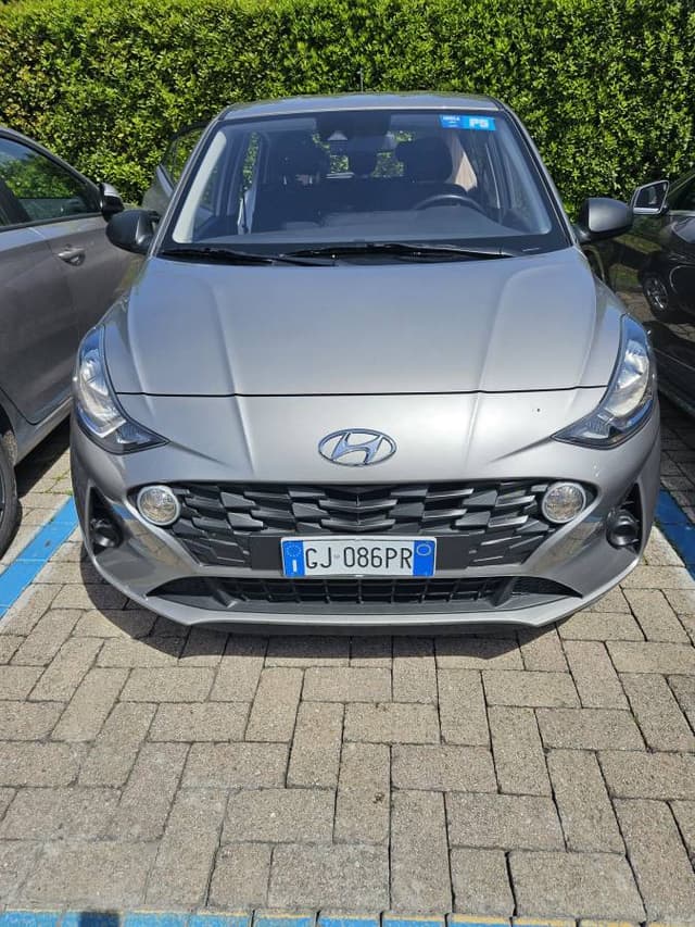 Photo 1 by Ivan T. about renting a Fiat 500 at Bologna Airport (5/8/24)