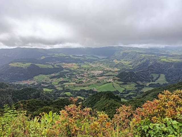 Foto 3 de Jose Luis R. sobre el alquiler de un Volkswagen Polo en Portugal Islas Azores (17/10/24)