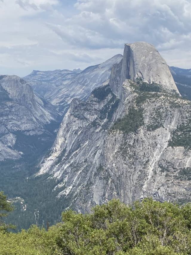 Photo 4 by Andrew R. about hiring a Nissan Armada in Las Vegas (08/08/24)