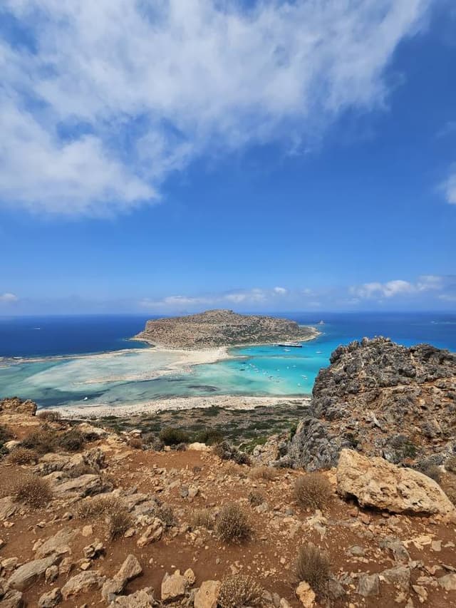 Photo 4 by Ionut-Daniel C. about renting a Skoda Citigo in Crete (7/28/25)