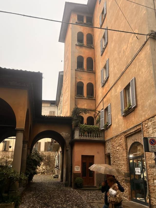 Foto 1 di Georgi A. (05/10/24)