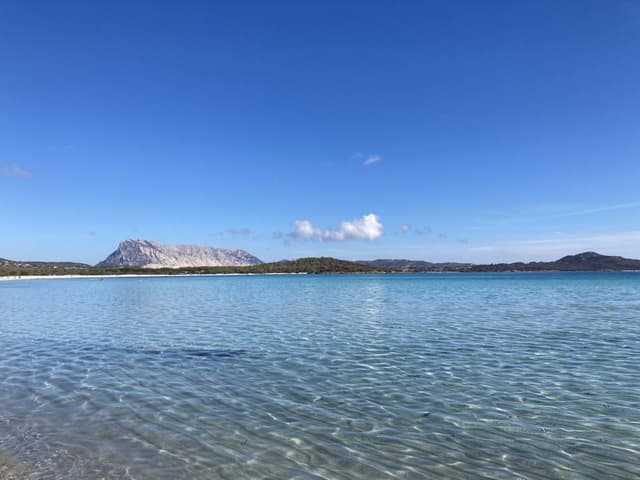 Photo 2 by Darren S. about hiring a Renault Clio in Olbia (12/10/22)