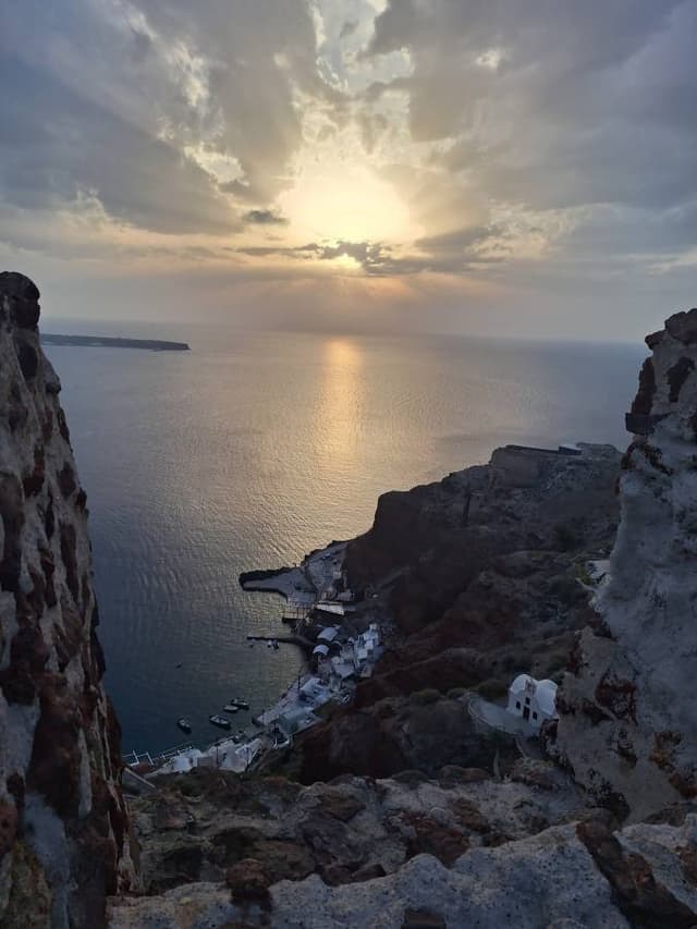 Φωτογραφία 1 από RODICA J. (4/26/25)