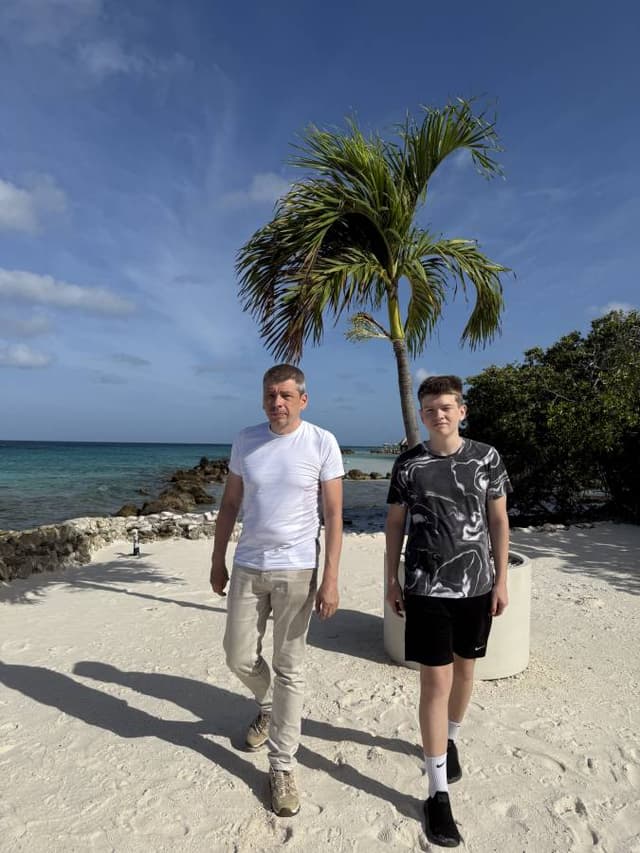 Фото 1 от Serhii Y. об аренде Kia Carens в Ораньестад (08.06.25)